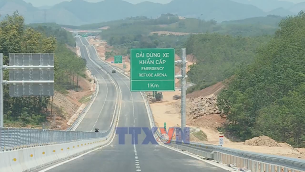 Hoàn thành 3.188 km tuyến chính cao tốc
