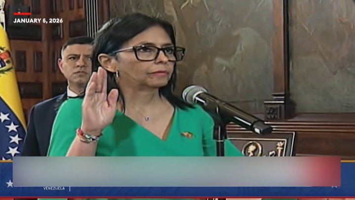 Tổng thống lâm thời Venezuela tuyên thệ nhậm chức 