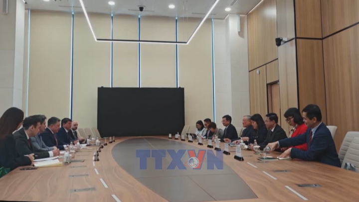 Tăng cường hợp tác ngành tài chính - tiền tệ Việt Nam - Kazakhstan