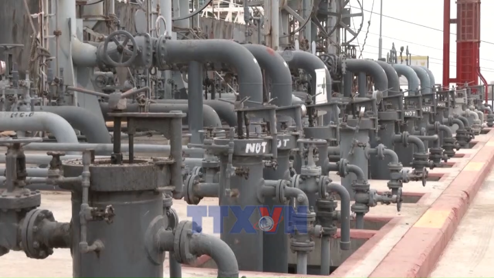 OPEC+ nhất trí tăng sản lượng dầu