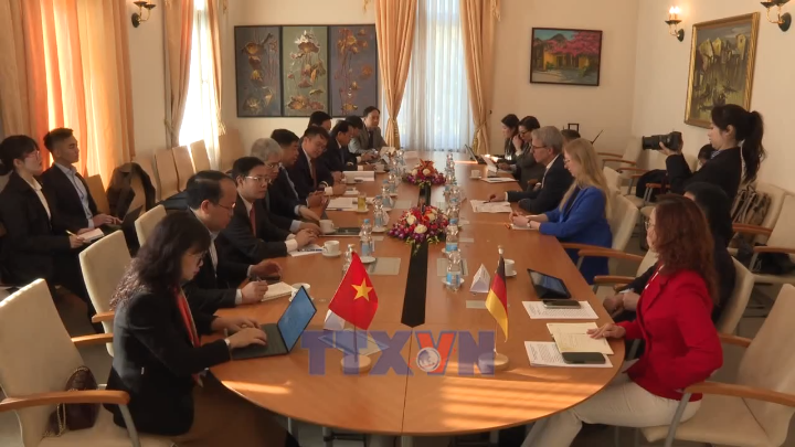 Thúc đẩy hợp tác khoa học công nghệ với những tập đoàn hàng đầu của Đức