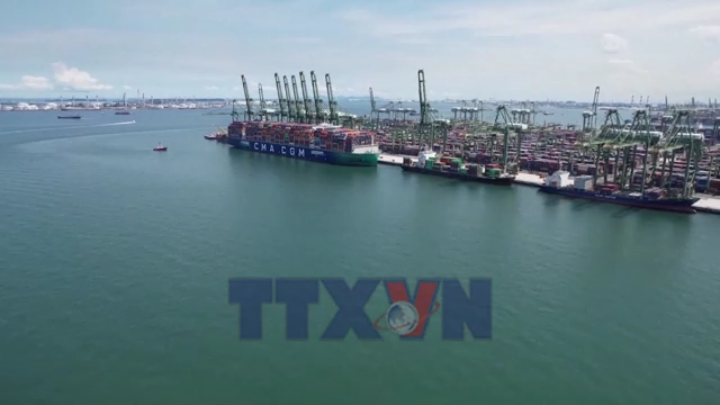 Giá dầu vượt ngưỡng 100 USD/thùng