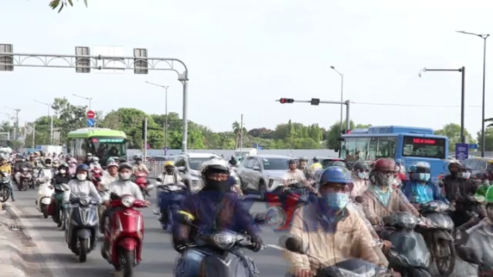 Đường Cộng Hòa (TP.HCM) chính thức phân luồng đảo chiều