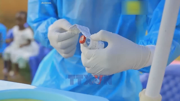 WHO đề xuất thử nghiệm vaccine và thuốc điều trị Ebola mới