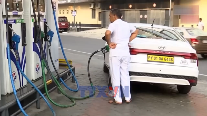 Ấn Độ bảo vệ quy định bắt buộc sử dụng xăng E20
